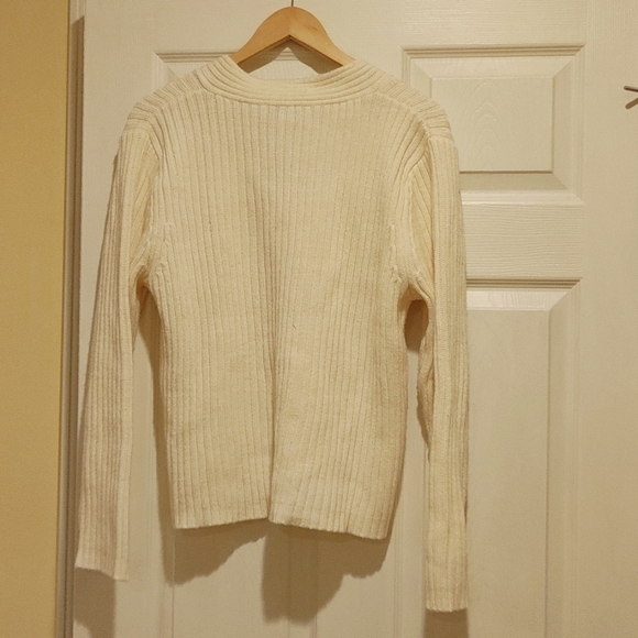 V-neck sweater - Picture 4 of 4